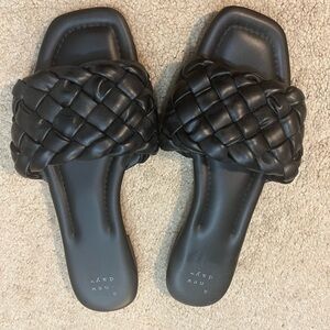Black Slide sandals size 7.5